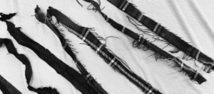 レザージャケットの裏地を身幅詰めした際に出た断ち落としパーツ