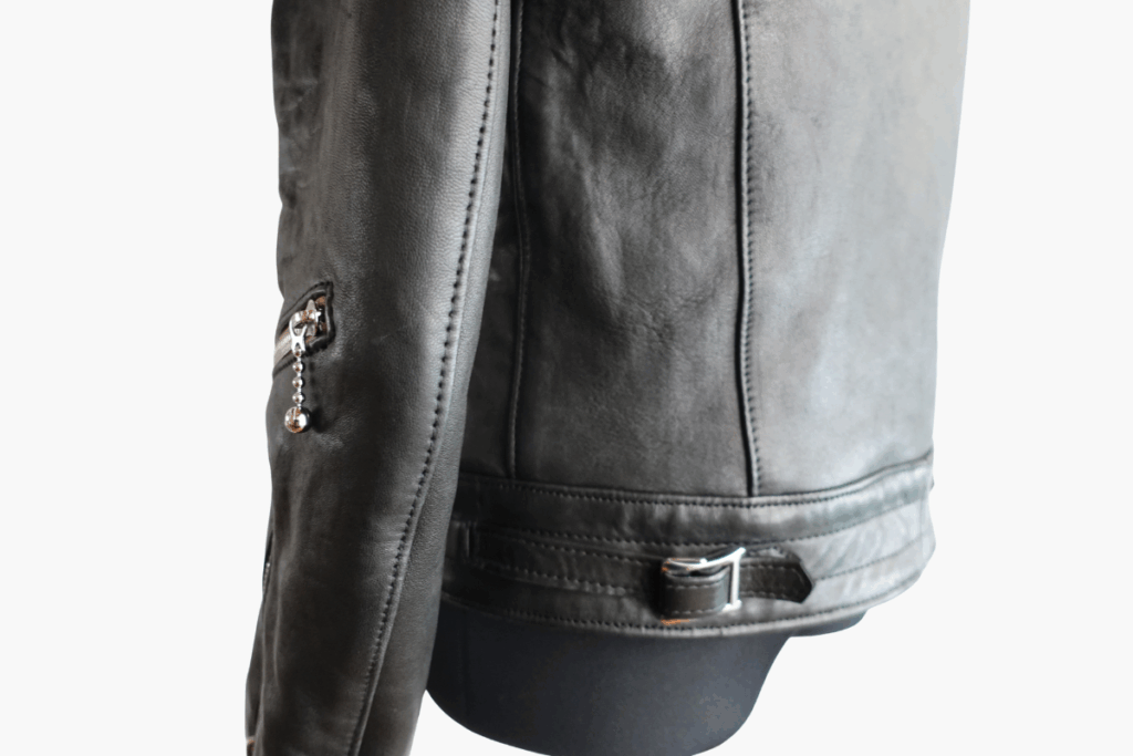 身幅詰め後の斜め後ろからの画像