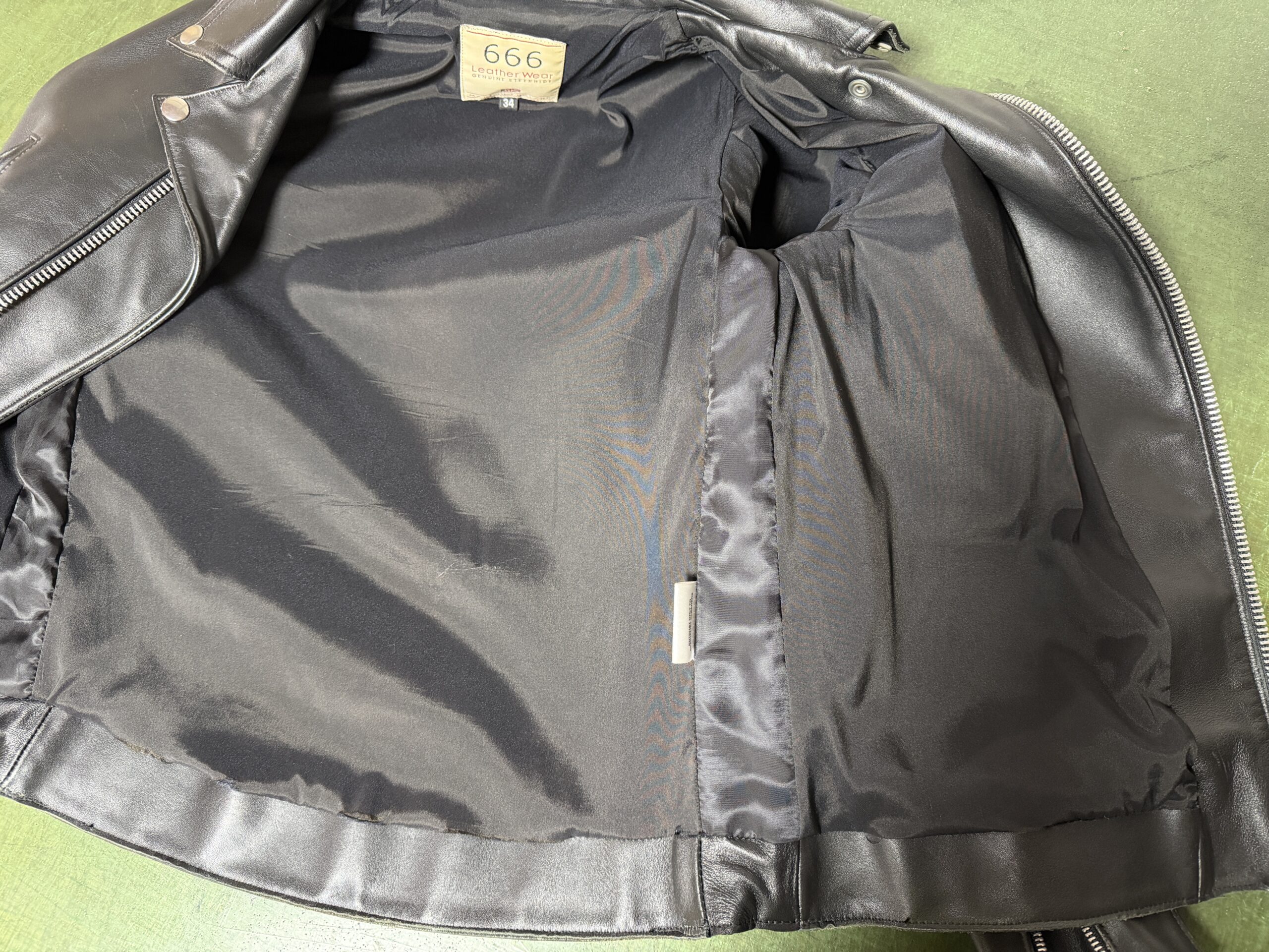 拡張に合わせて調整された裏地