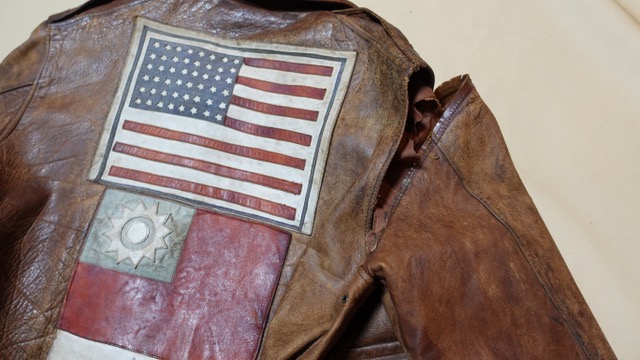 A-2ジャケット ビフォー 後ろアップ