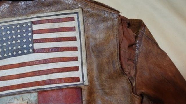 A-2ジャケット ビフォー 袖ぐりアップ