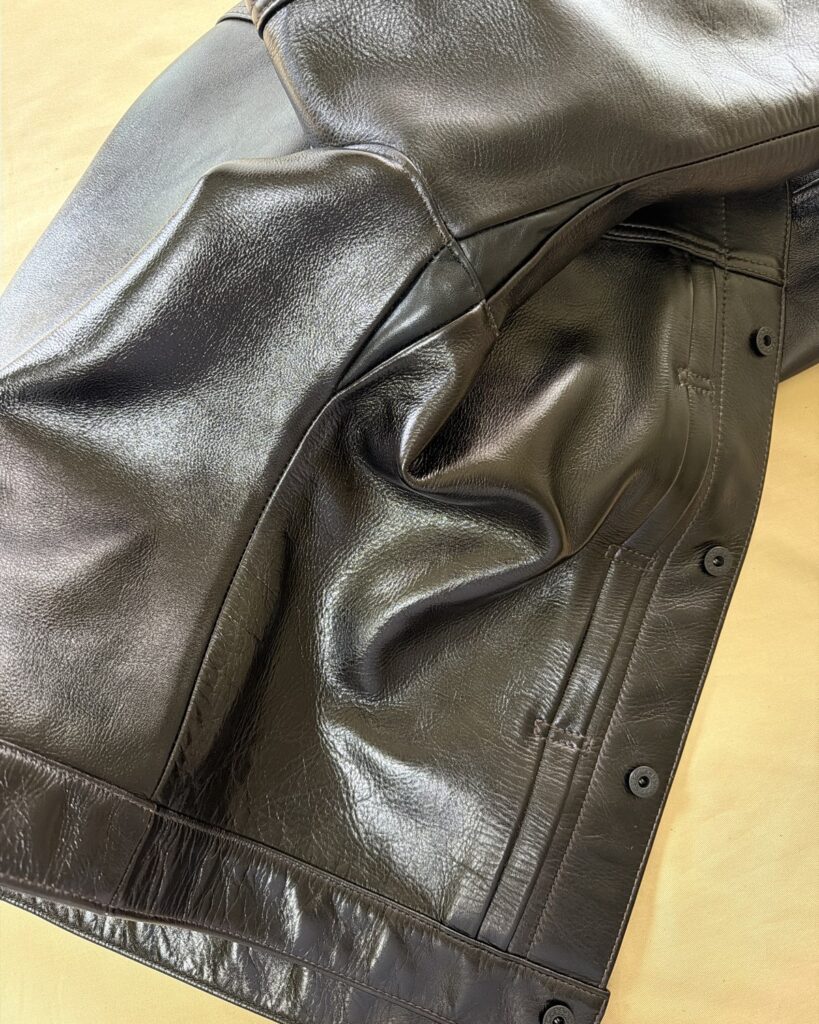 Y’2 LEATHER|レザージャケット|アームホールに三角のマチを足す